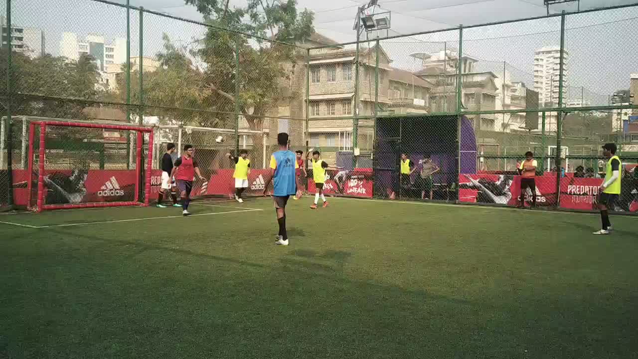 United FC U 18