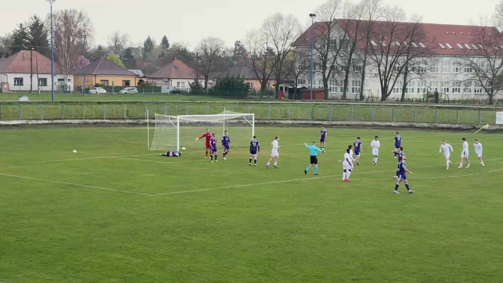 KFC Komárno B