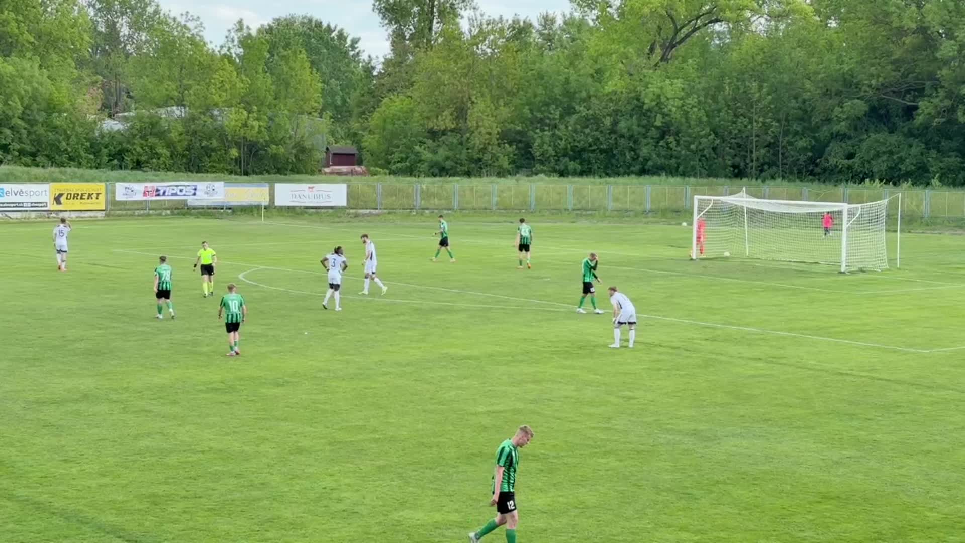 KFC Komárno B