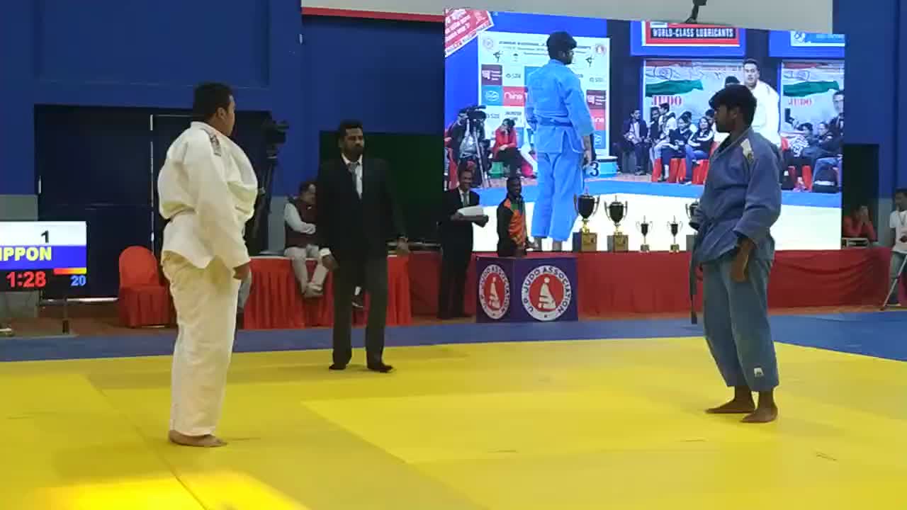 RAJAT THAKUR (HP) - 100 kg Boys vs. SRIMAN S. (TN) - 100 kg Boys